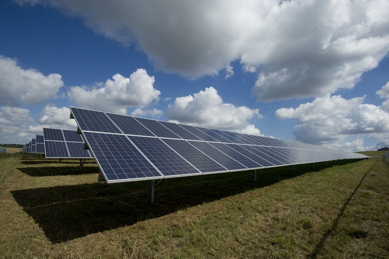 Énergie solaire & infrastructures